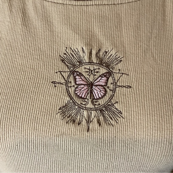 Y2K Rue21 Brown and Cream Short Sleeve Tee embroidered butterfly - Picture 9 of 9